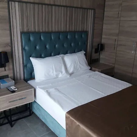 Hotel Rodinn Park